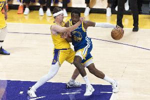 里夫斯的51分是新赛季第三个单场50+ 此前亚历山大和戈登做到过