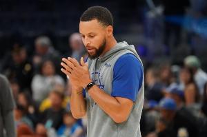 记者：谁能想到步行者首胜是勇士给送的 库里开季手感最冷一战