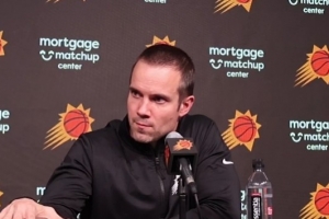 太阳主帅：希望球队全员健康 必须找到办法在攻防两端都取得成功