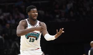 不够硬！小贾伦16中6拿到17分7板2助2帽 末节5中0