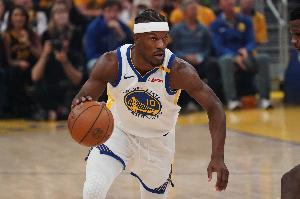 冲击力十足！巴特勒连续突破上篮得手 率队获得两位数领先